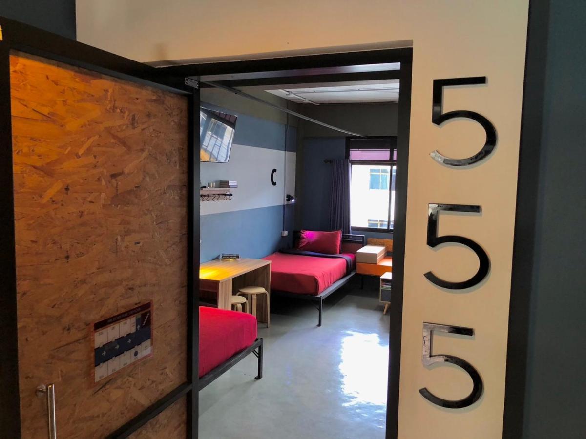 Amity Poshtel Hostel Krabi Exterior photo