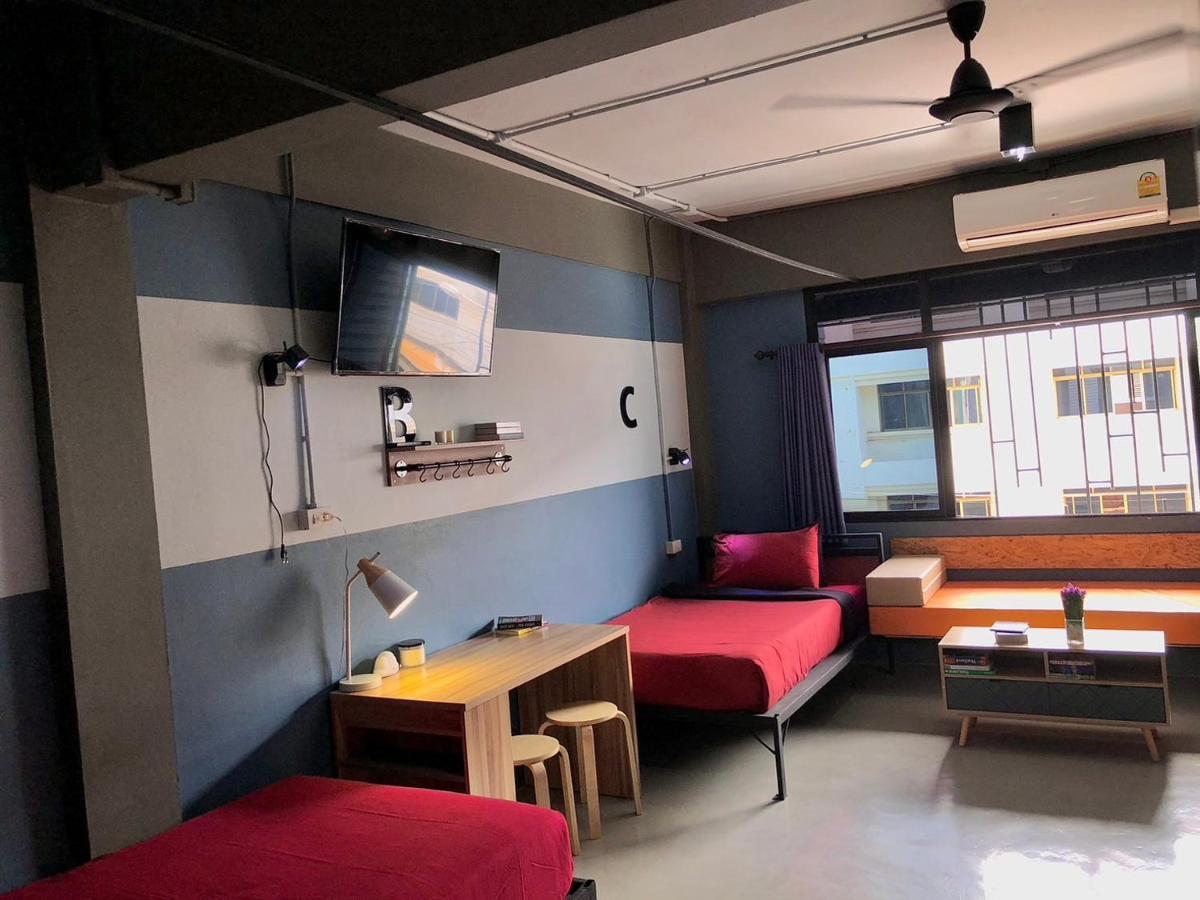 Amity Poshtel Hostel Krabi Exterior photo