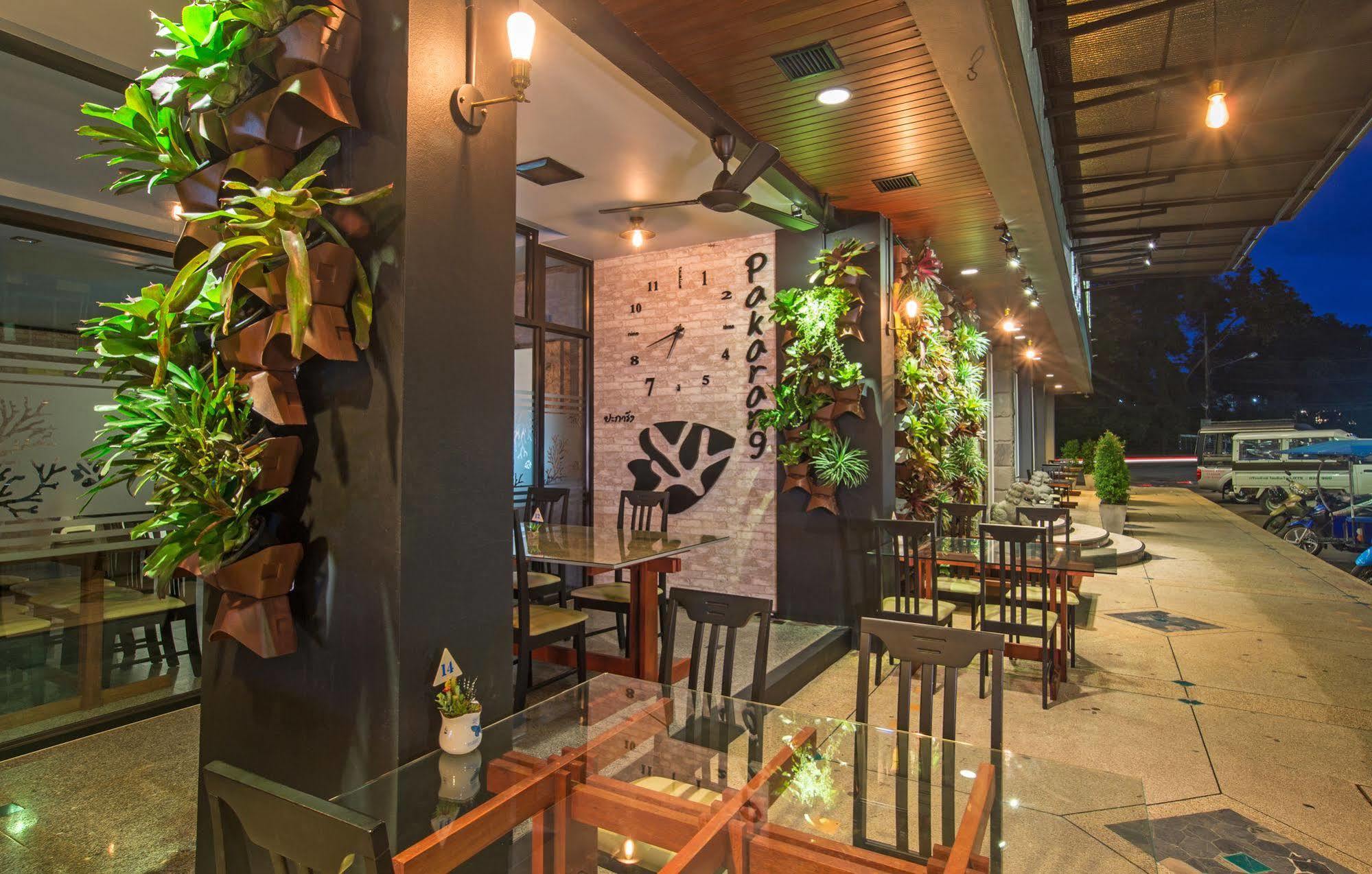 Amity Poshtel Hostel Krabi Exterior photo