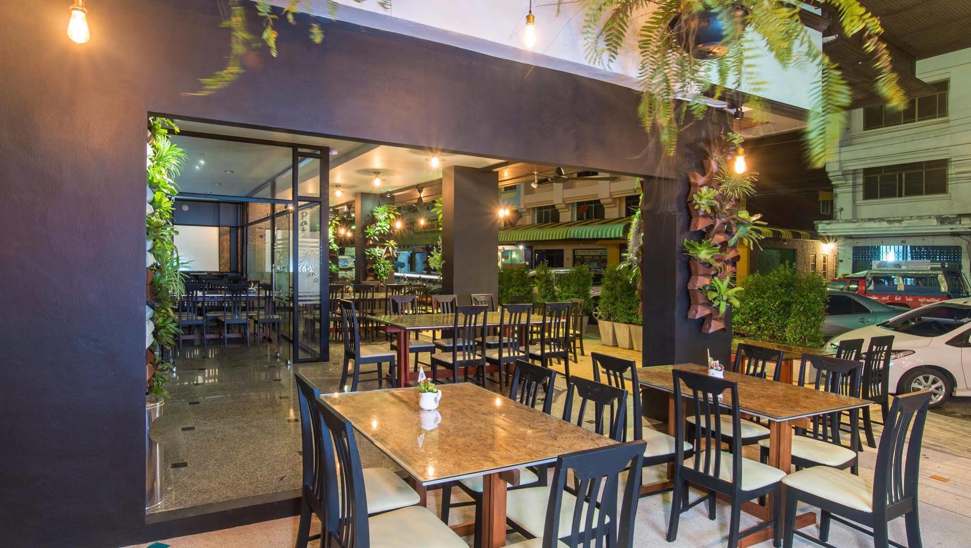Amity Poshtel Hostel Krabi Exterior photo